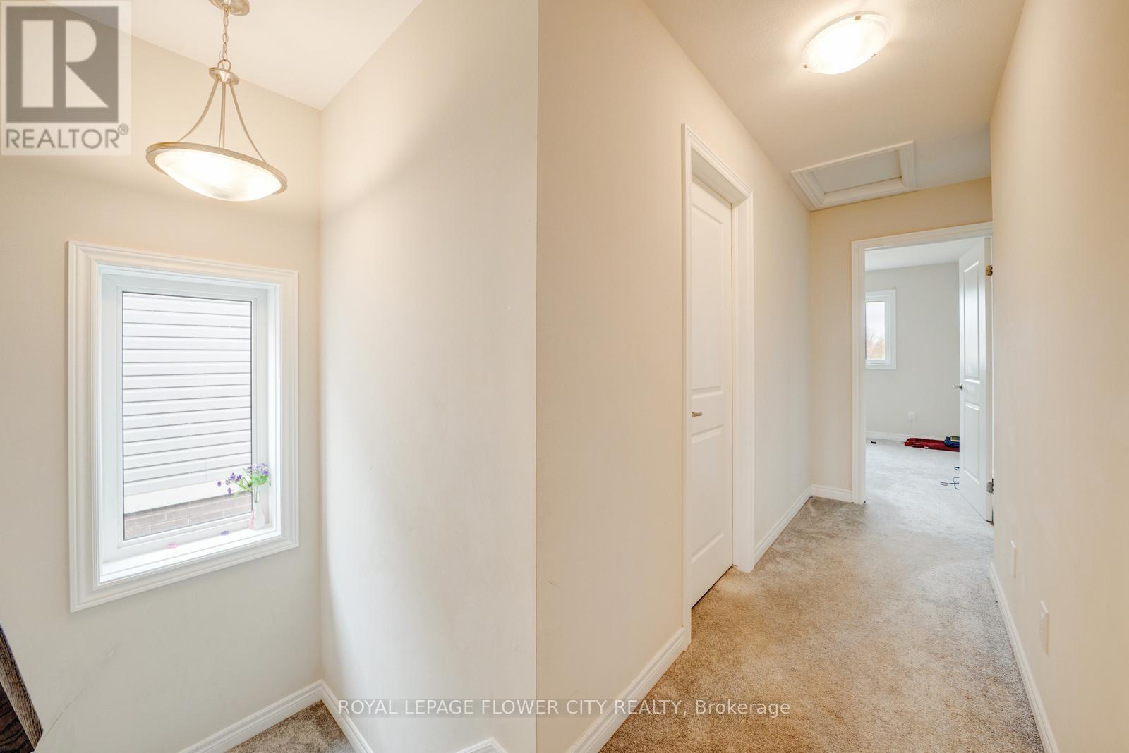 24 Sycamore Street, Welland, Ontario L3C 0H8 - Photo 31 - X12920272