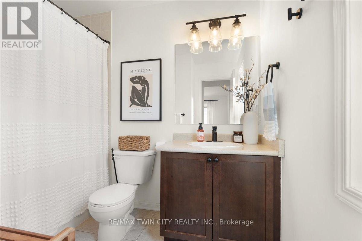 48 Manhattan Circle, Cambridge, Ontario  N3C 0C4 - Photo 26 - X12920280