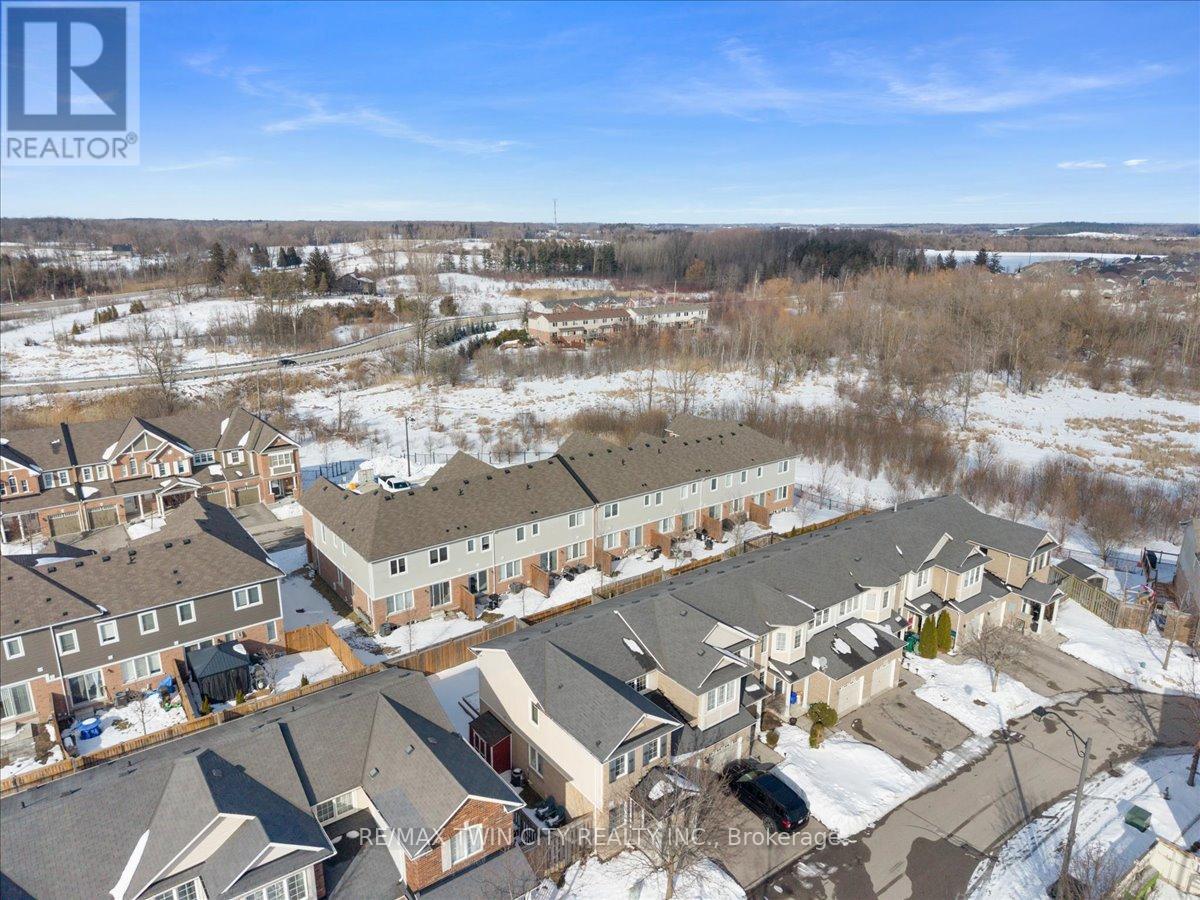 48 Manhattan Circle, Cambridge, Ontario  N3C 0C4 - Photo 46 - X12920280