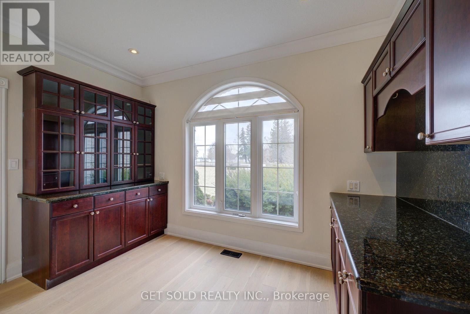 214 Maple Avenue S, Brant, Ontario  N0E 1A0 - Photo 14 - X12920282