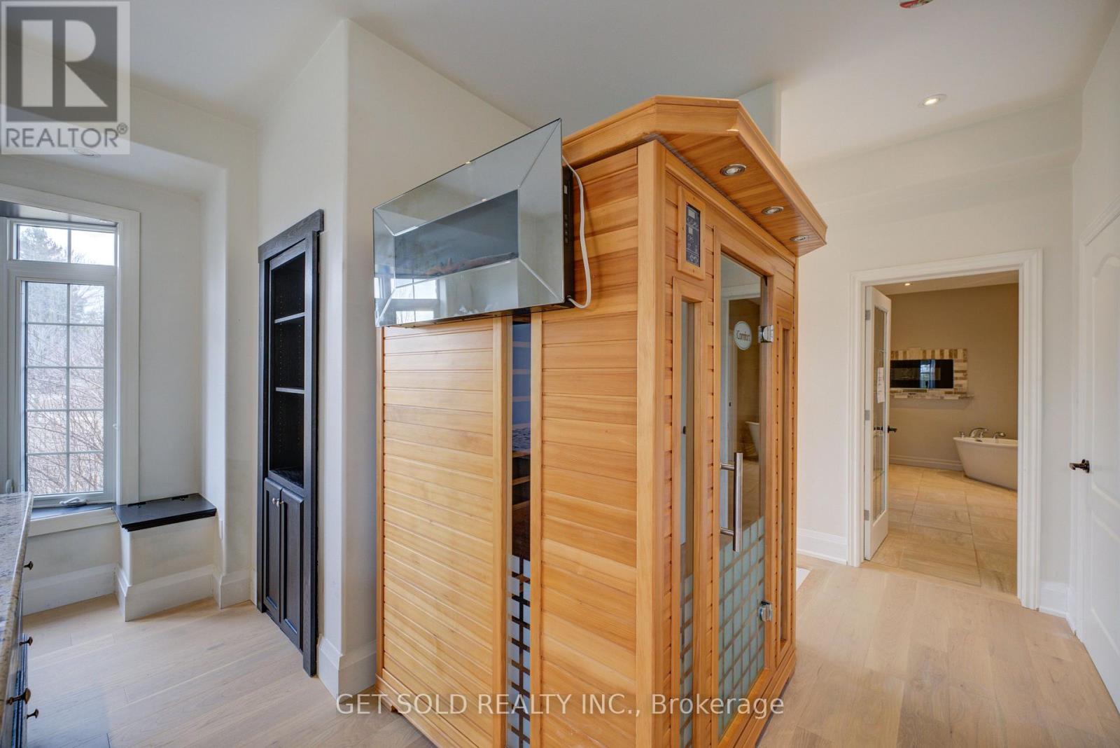 214 Maple Avenue S, Brant, Ontario  N0E 1A0 - Photo 21 - X12920282