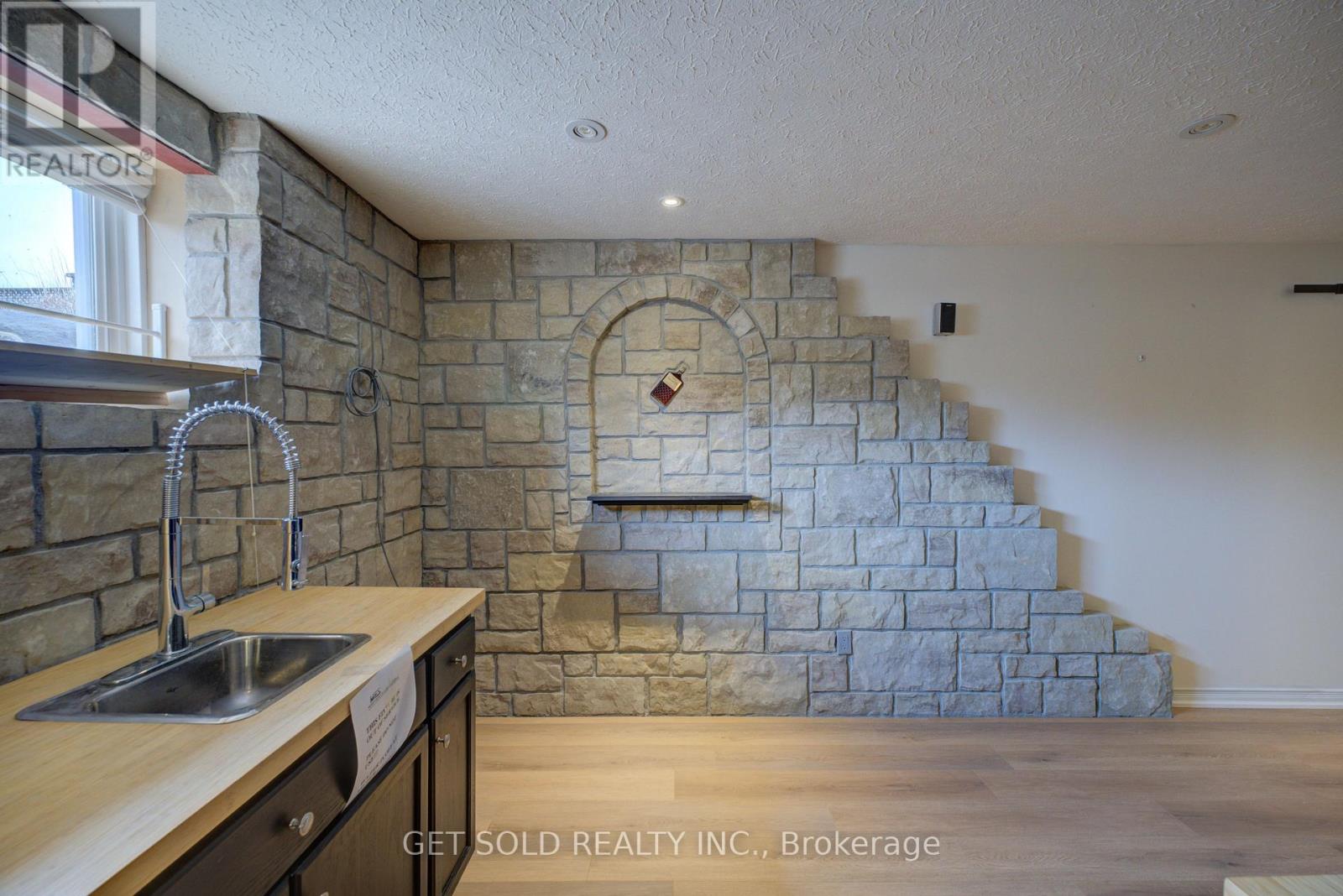 214 Maple Avenue S, Brant, Ontario  N0E 1A0 - Photo 30 - X12920282