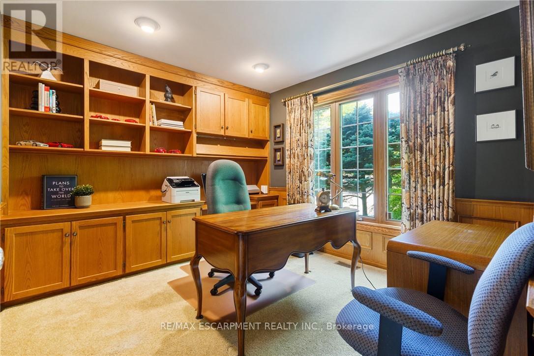 373 Brookview Court, Hamilton, Ontario  L9G 4E6 - Photo 23 - X12920288