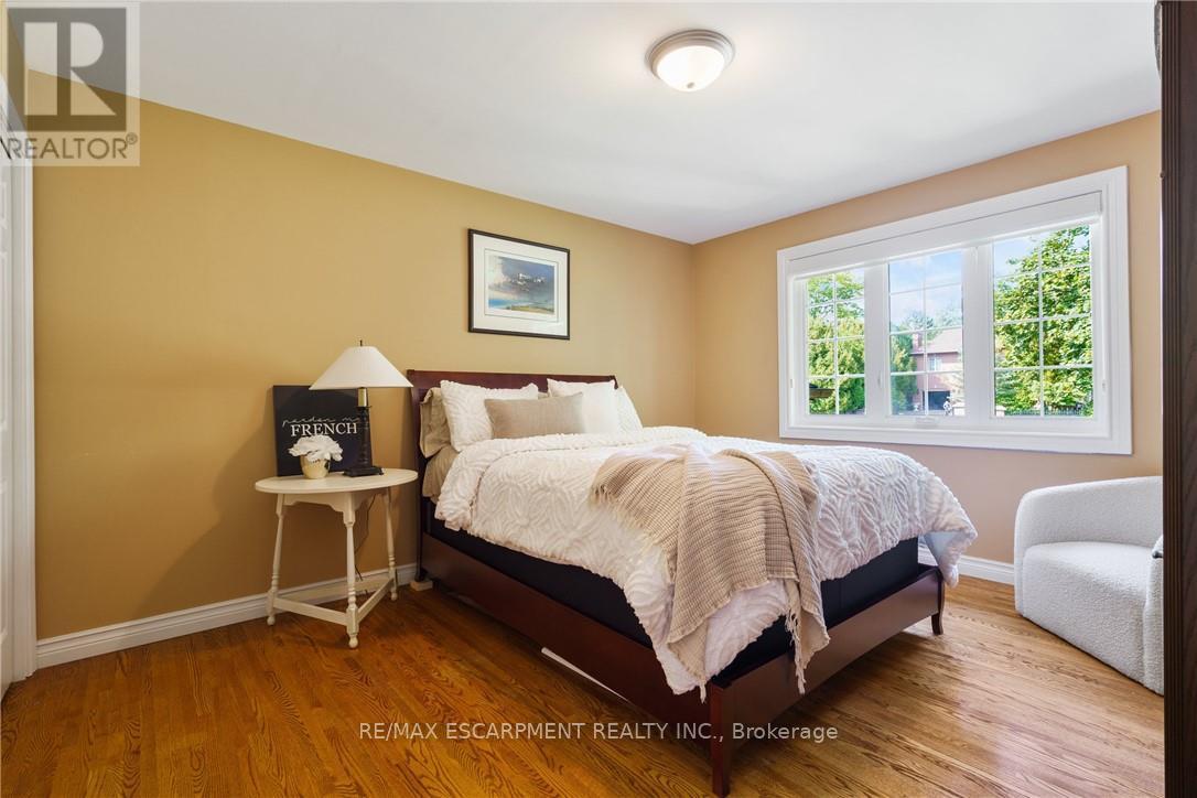 373 Brookview Court, Hamilton, Ontario  L9G 4E6 - Photo 33 - X12920288