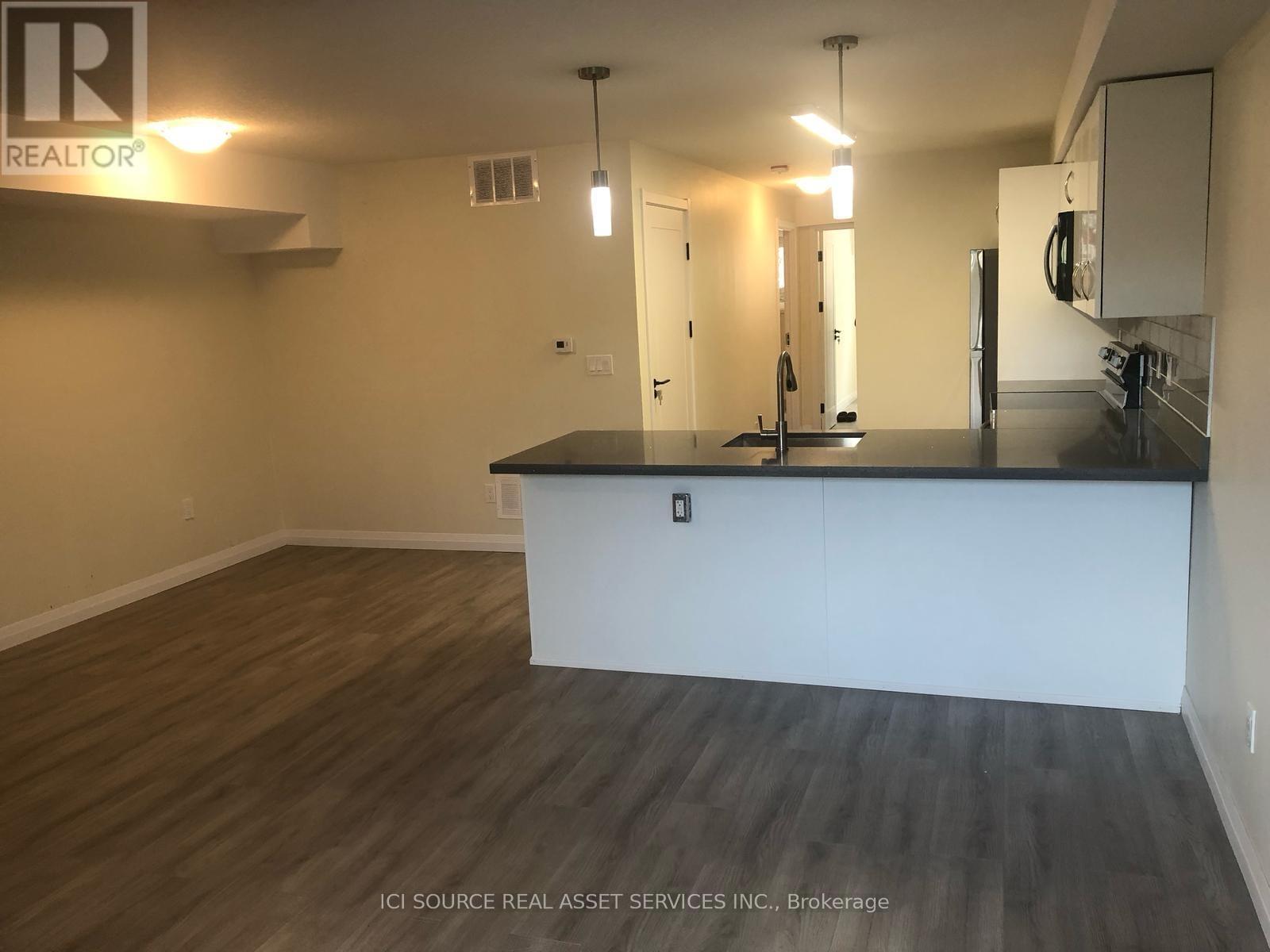 C15 - 370 Fisher Mills Road, Cambridge, Ontario  N3C 0G8 - Photo 4 - X12920322