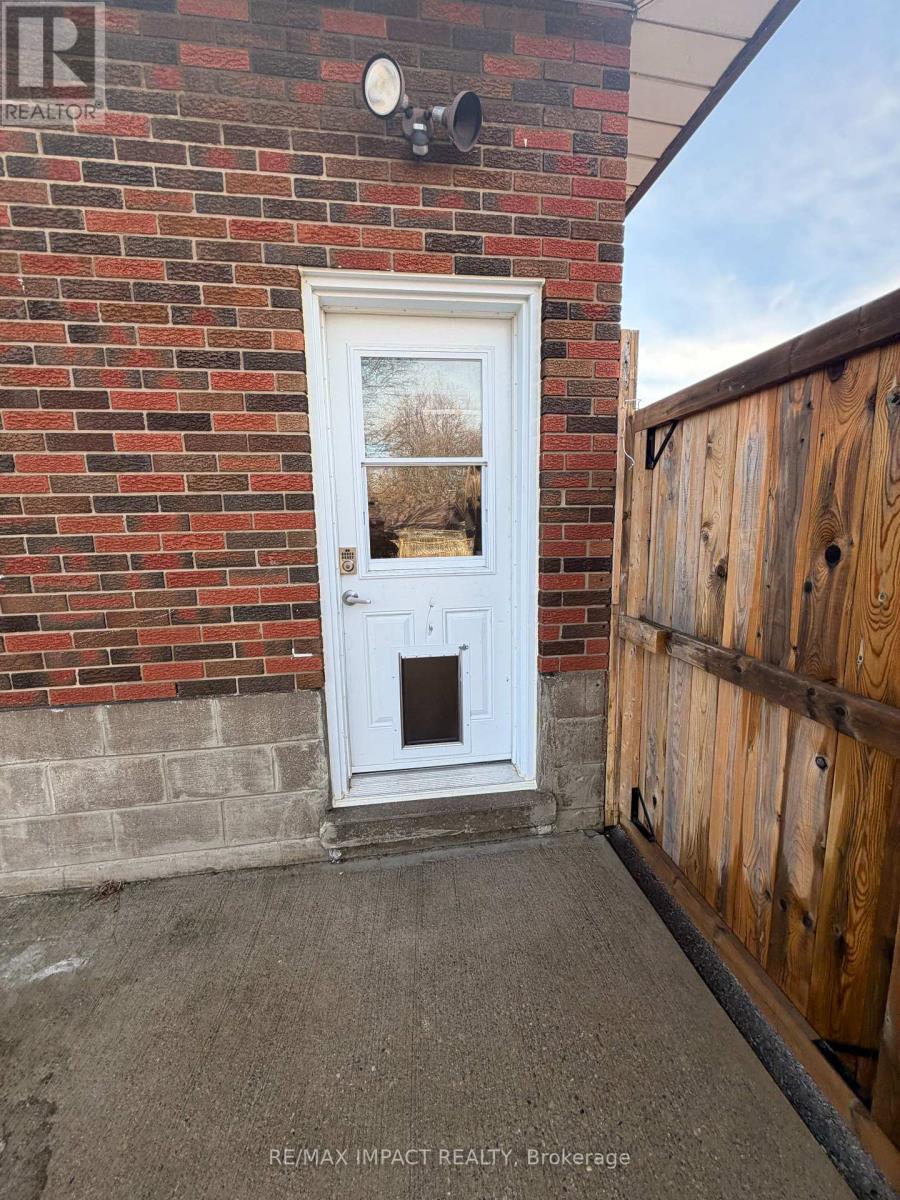 Bsmt - 20 Gillrie Court, Brantford, Ontario  N3R 2Z9 - Photo 2 - X12920330