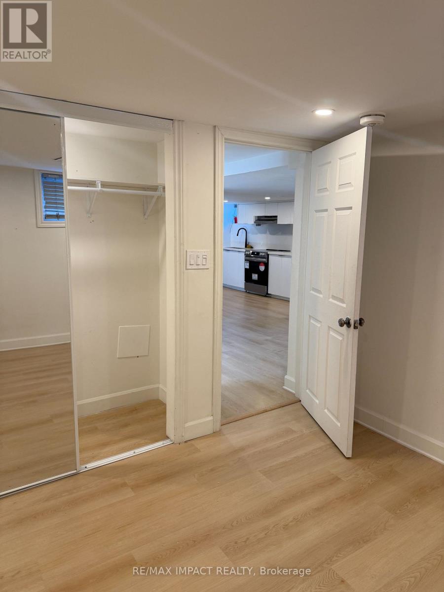 Bsmt - 20 Gillrie Court, Brantford, Ontario  N3R 2Z9 - Photo 7 - X12920330