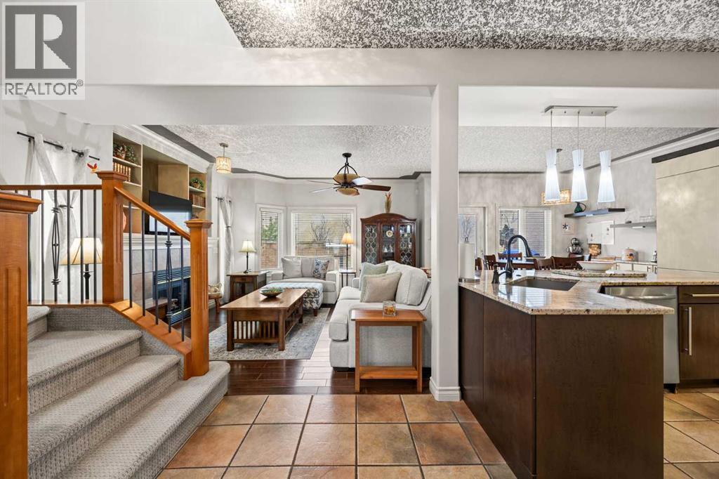 24, 100 Signature Way Sw, Calgary, Alberta  T3H 2W6 - Photo 4 - A2292586