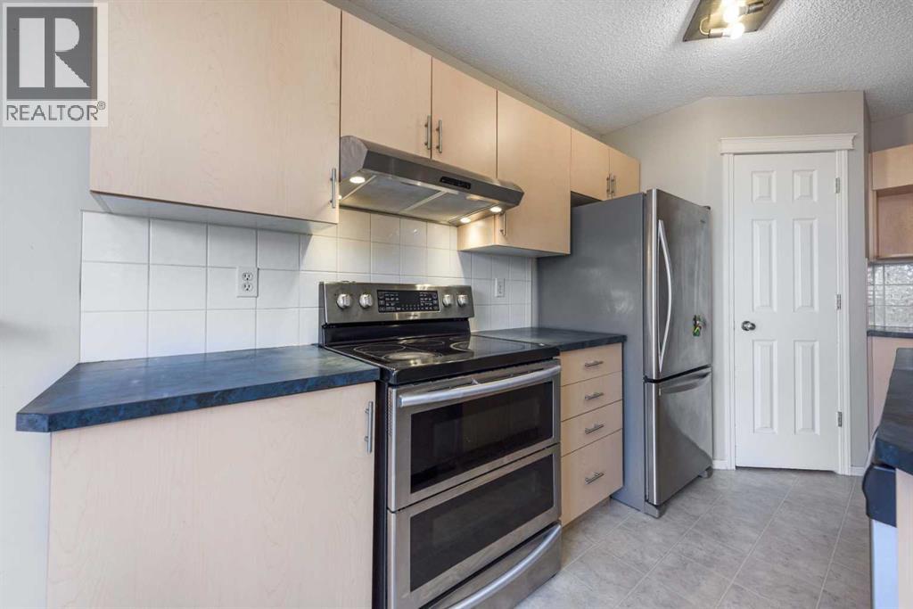 171 Saddlemead Green Ne, Calgary, Alberta  T3J 4M8 - Photo 11 - A2295081