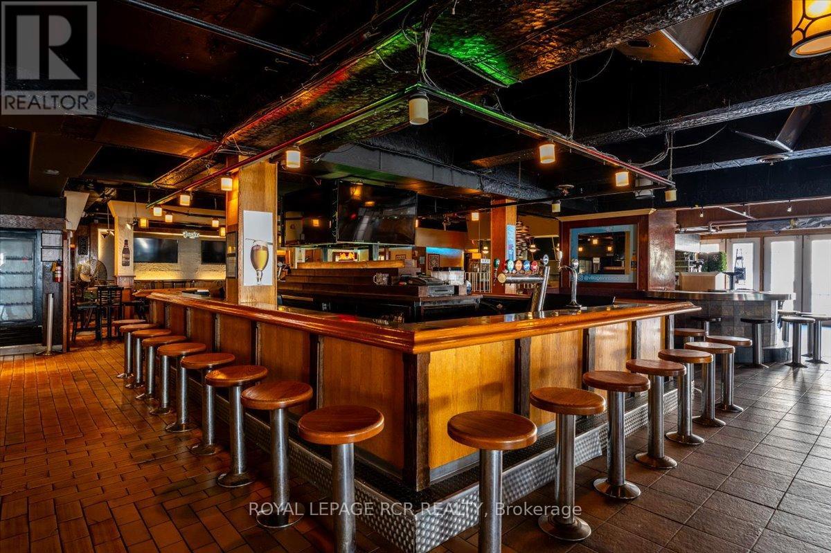 2 Holland Street E, Bradford West Gwillimbury, Ontario  L3Z 2A9 - Photo 11 - N12033502