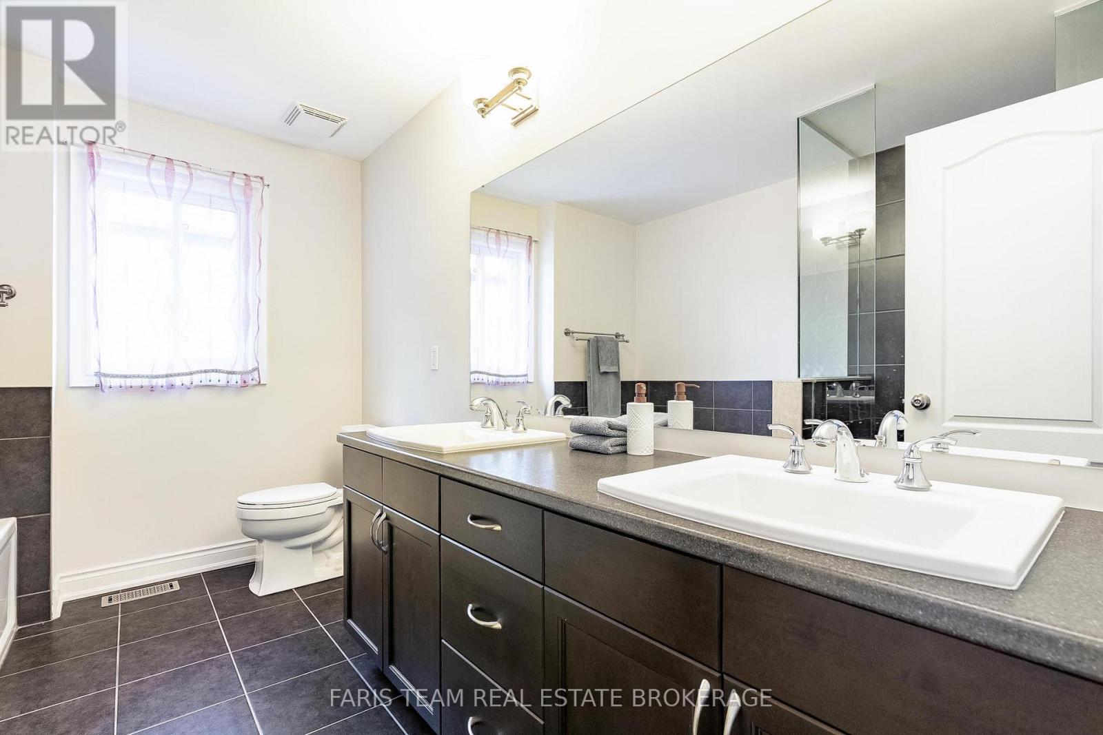 56 Jewel House Lane, Barrie, Ontario  L4M 0C4 - Photo 22 - S12915026