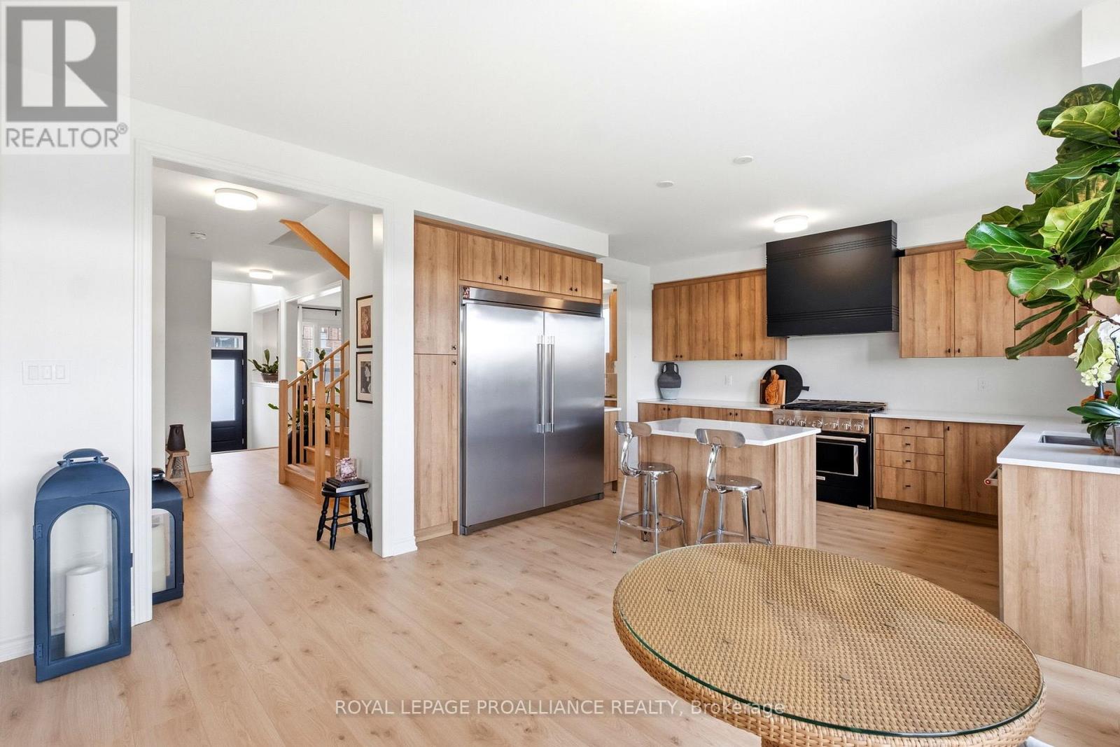 998 Trailsview Avenue, Cobourg, Ontario  K9A 4K3 - Photo 12 - X12919850