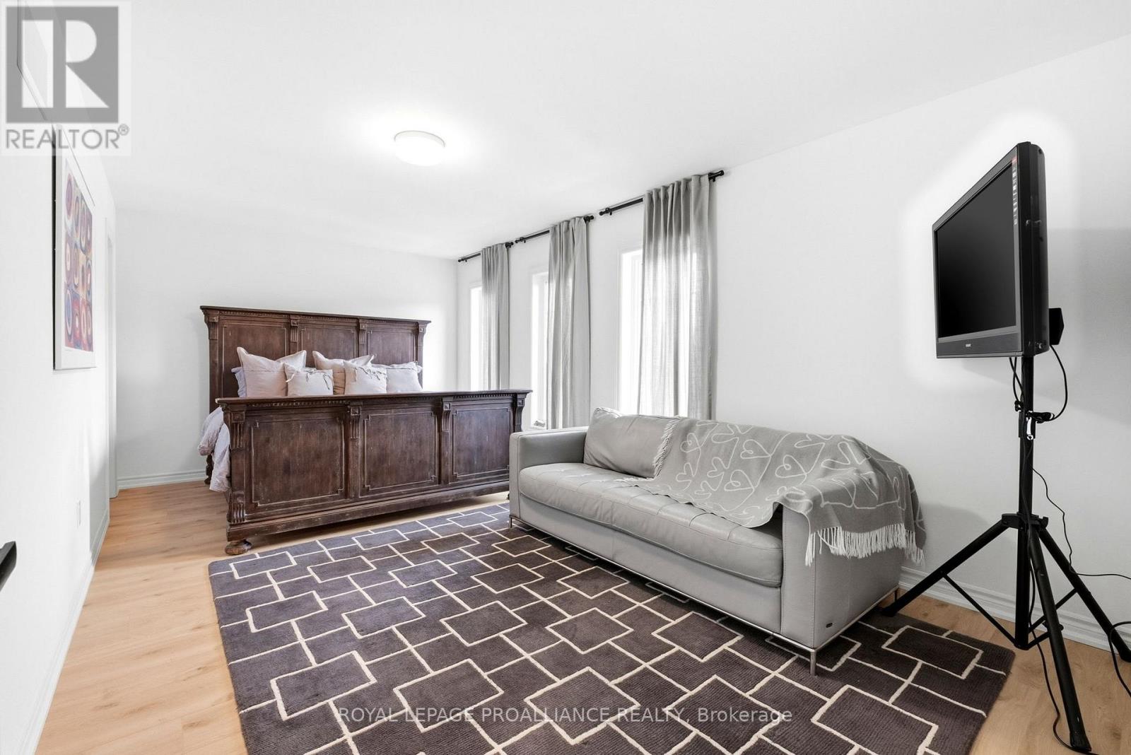 998 Trailsview Avenue, Cobourg, Ontario  K9A 4K3 - Photo 34 - X12919850