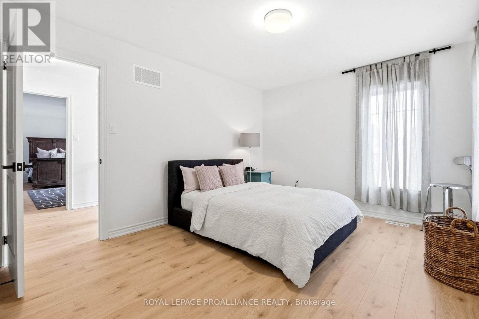 998 Trailsview Avenue, Cobourg, Ontario  K9A 4K3 - Photo 40 - X12919850