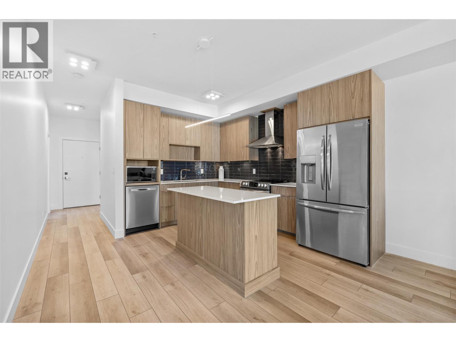 3634 Mission Springs Drive Unit# 401b, Kelowna, British Columbia  V1W 0B2 - Photo 2 - 10380659