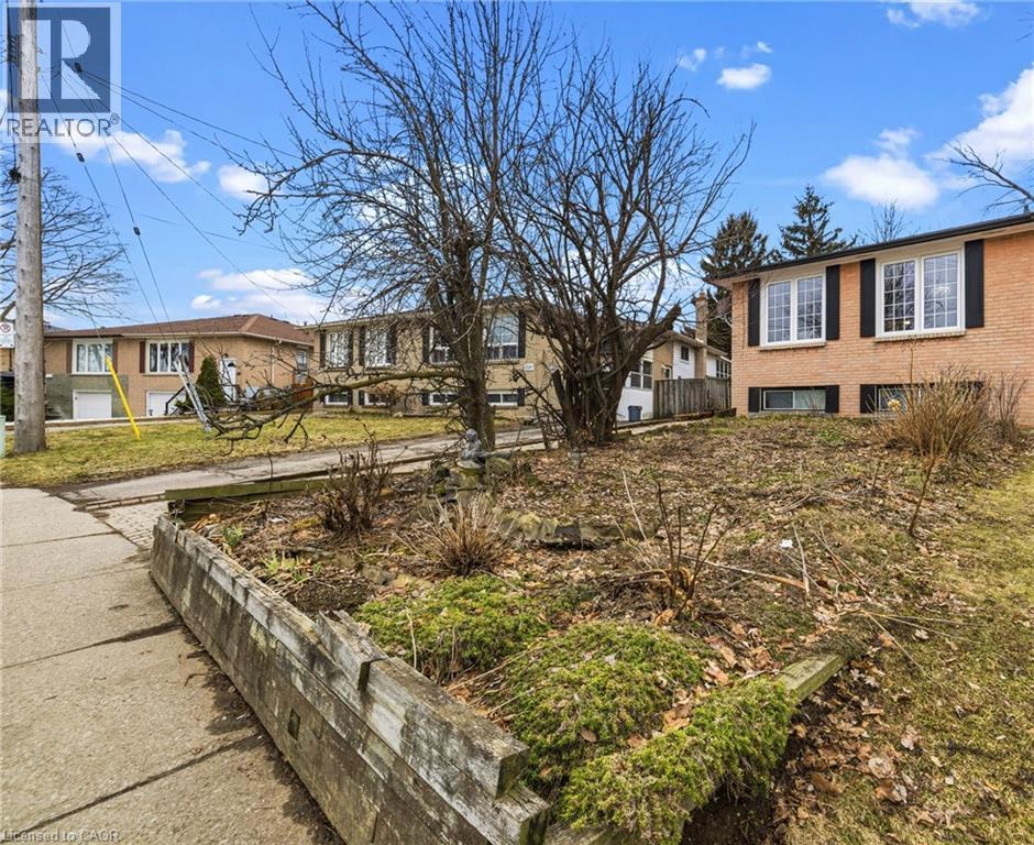 222 Greencedar Drive, Hamilton, Ontario  L9C 6W6 - Photo 3 - 40815070