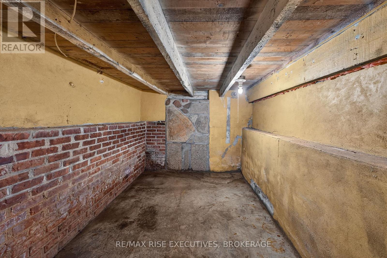 207 Concession Street, Kingston, Ontario  K7K 2B4 - Photo 31 - X12920380