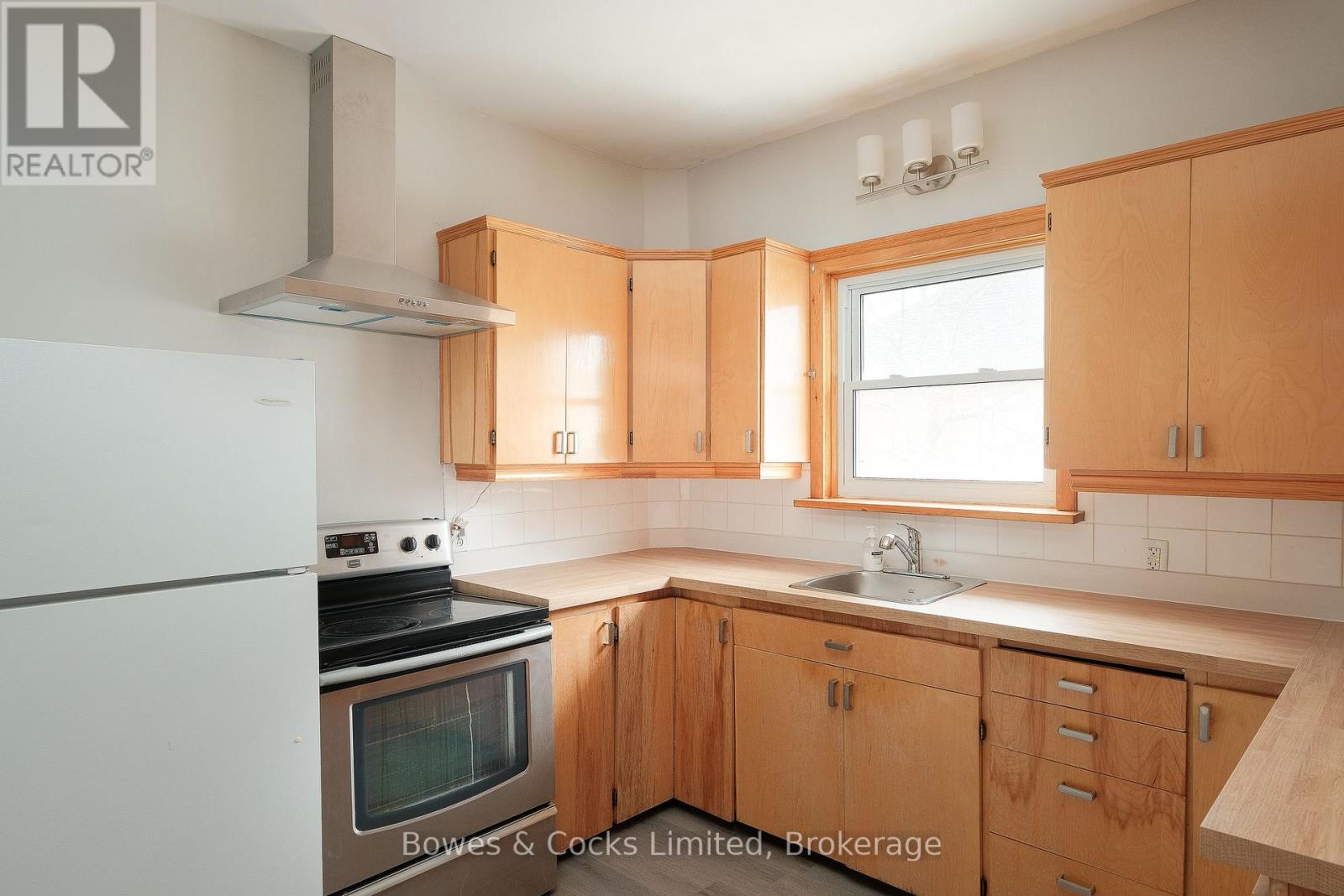 164 Prince Street, Peterborough, Ontario  K9J 2A4 - Photo 16 - X12920420