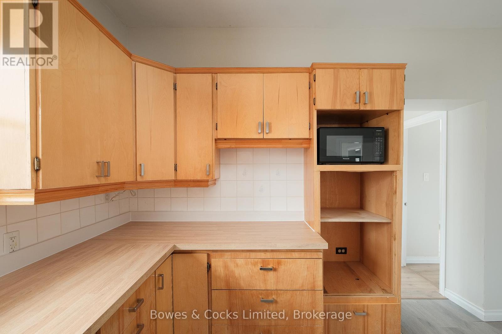 164 Prince Street, Peterborough, Ontario  K9J 2A4 - Photo 18 - X12920420