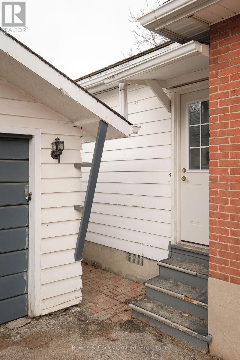 164 Prince Street, Peterborough, Ontario  K9J 2A4 - Photo 34 - X12920420