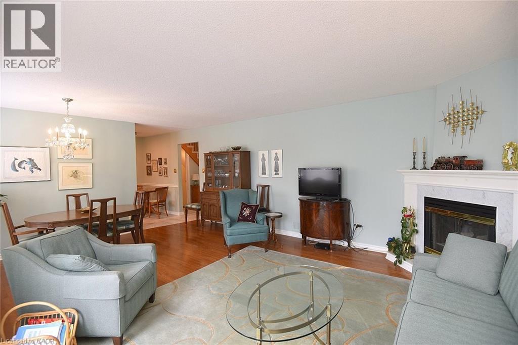 230 Meadowbrook Drive Unit# 8, Ancaster, Ontario  L9G 4V2 - Photo 7 - 40799559