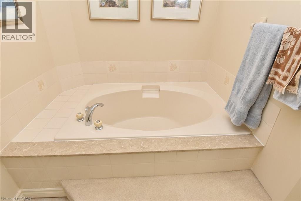 230 Meadowbrook Drive Unit# 8, Ancaster, Ontario  L9G 4V2 - Photo 24 - 40799559