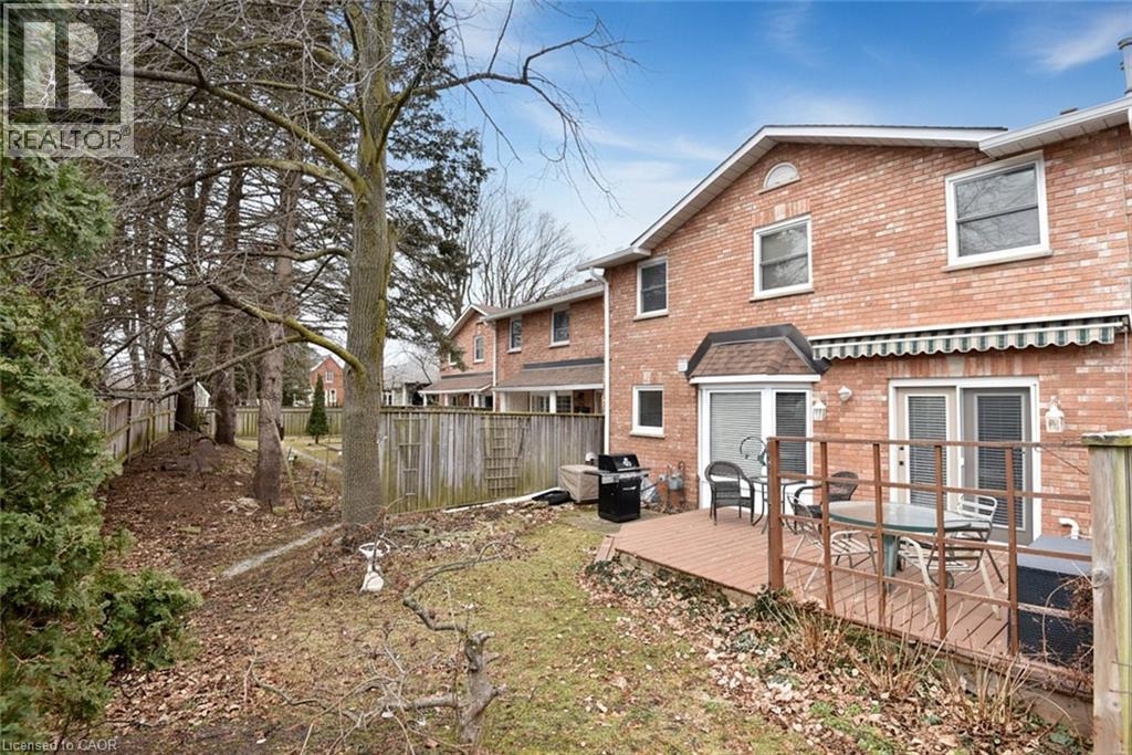 230 Meadowbrook Drive Unit# 8, Ancaster, Ontario  L9G 4V2 - Photo 39 - 40799559