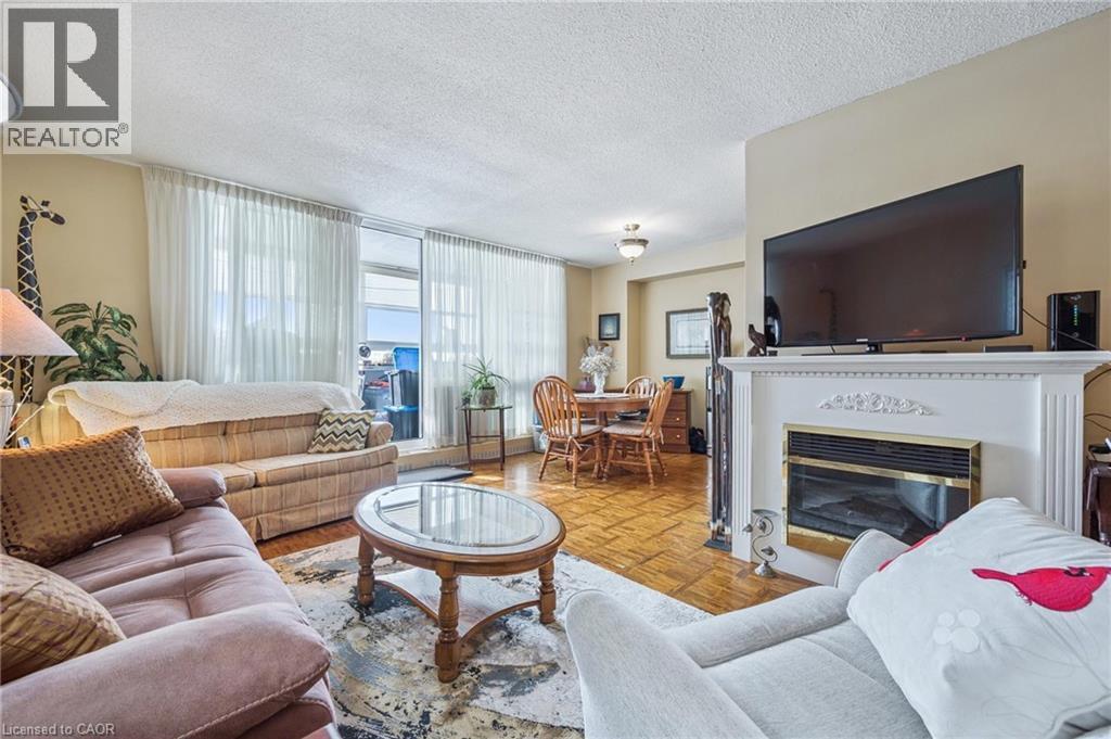 225 Harvard Place Unit# 1510, Waterloo, Ontario  N2J 4H4 - Photo 15 - 40803777