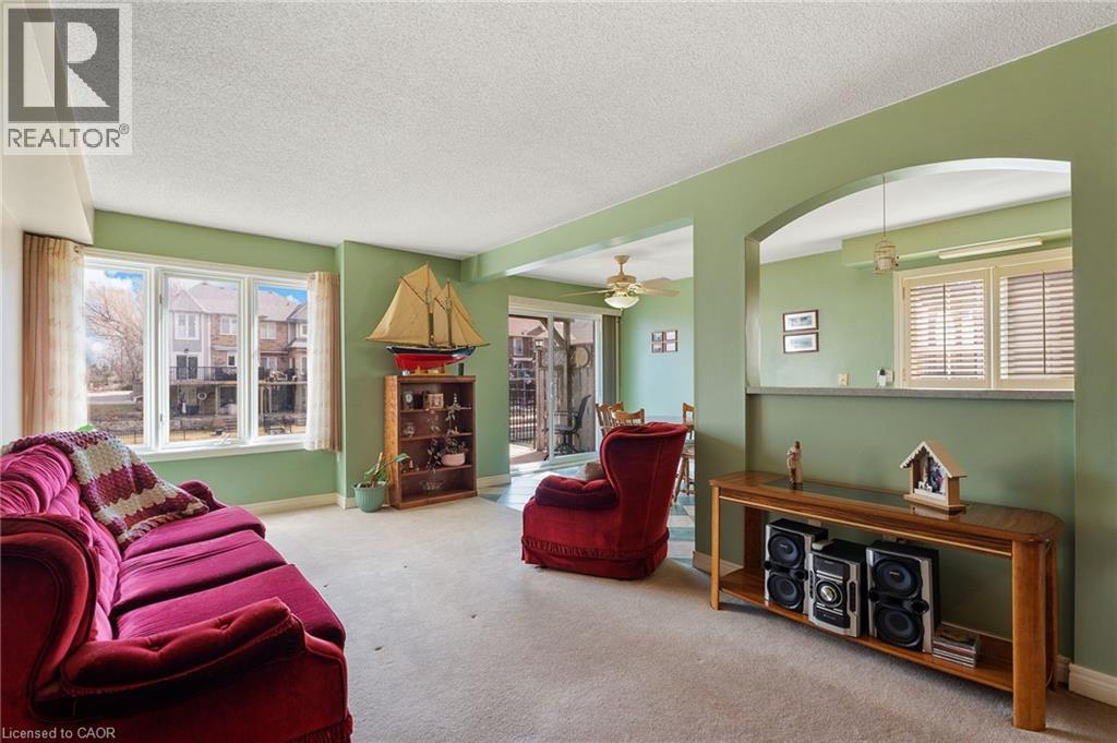 85 Edgewater Drive Unit# 10, Stoney Creek, Ontario  L8E 4Z2 - Photo 10 - 40814908