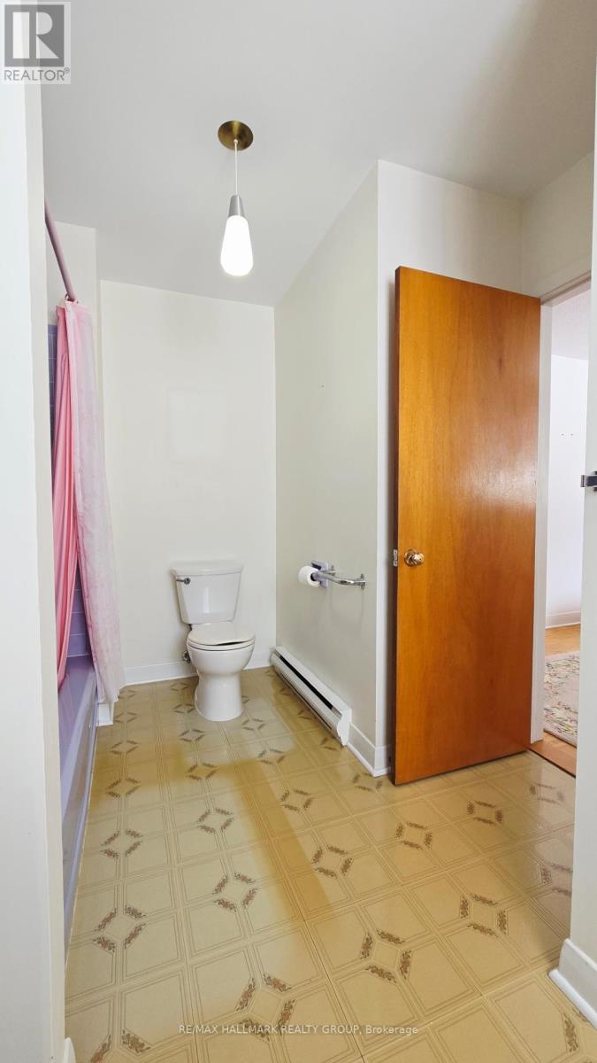 44 Foothills Drive, Ottawa, Ontario  K2H 6K3 - Photo 18 - X12920400