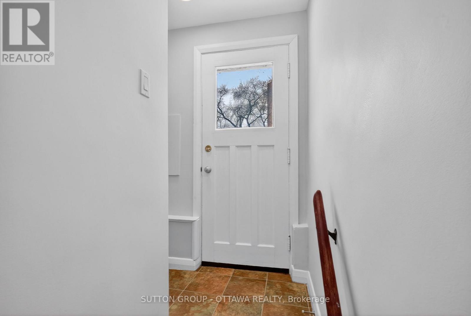 499 Neighbourhood Way, Ottawa, Ontario  K1G 0J3 - Photo 31 - X12920444