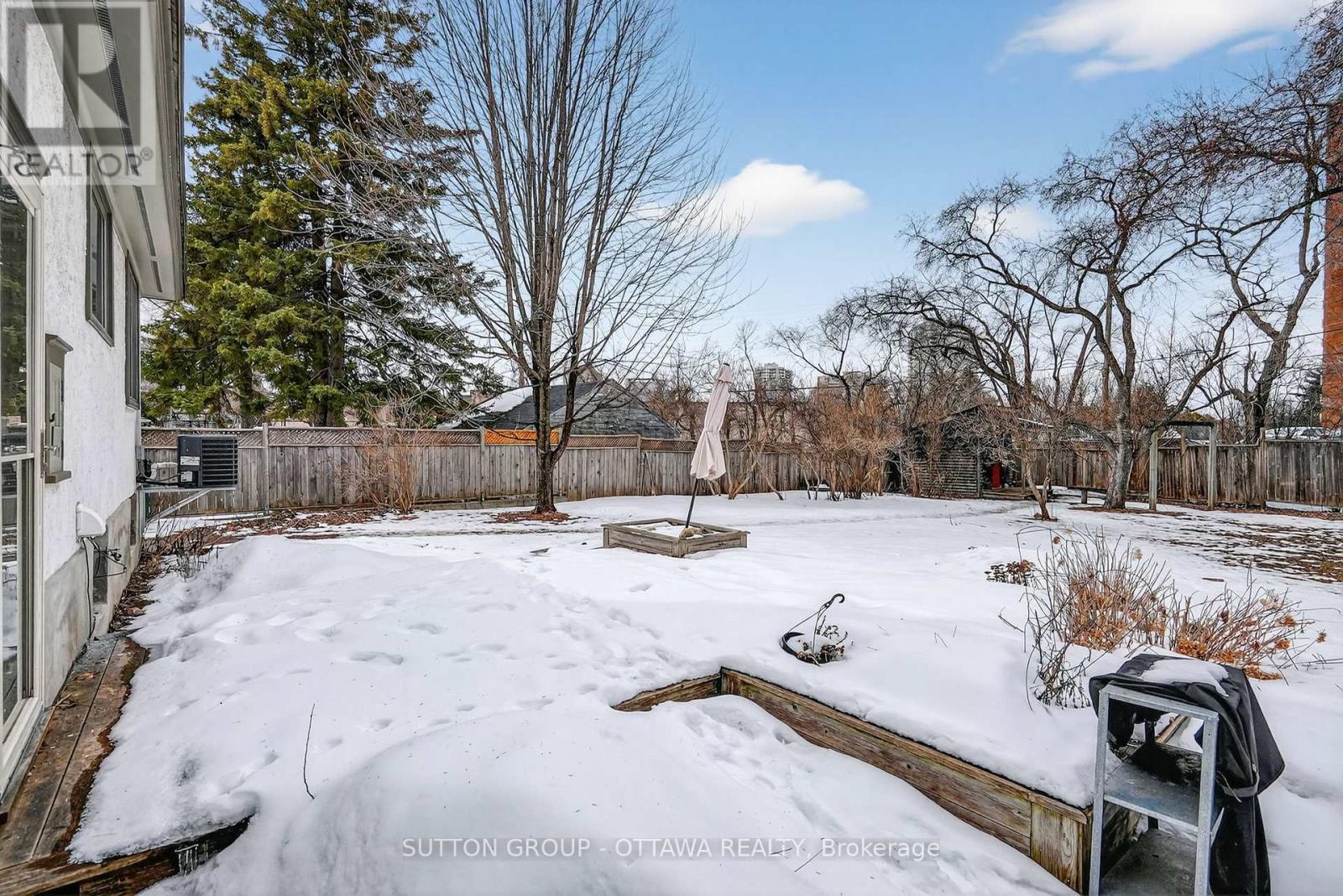 499 Neighbourhood Way, Ottawa, Ontario  K1G 0J3 - Photo 35 - X12920444