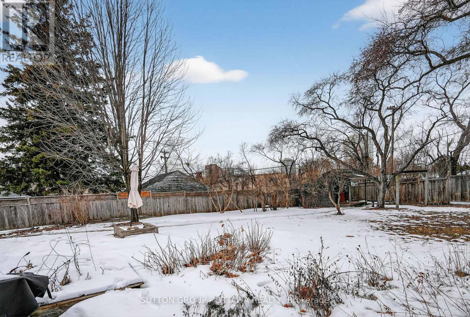 499 Neighbourhood Way, Ottawa, Ontario  K1G 0J3 - Photo 36 - X12920444