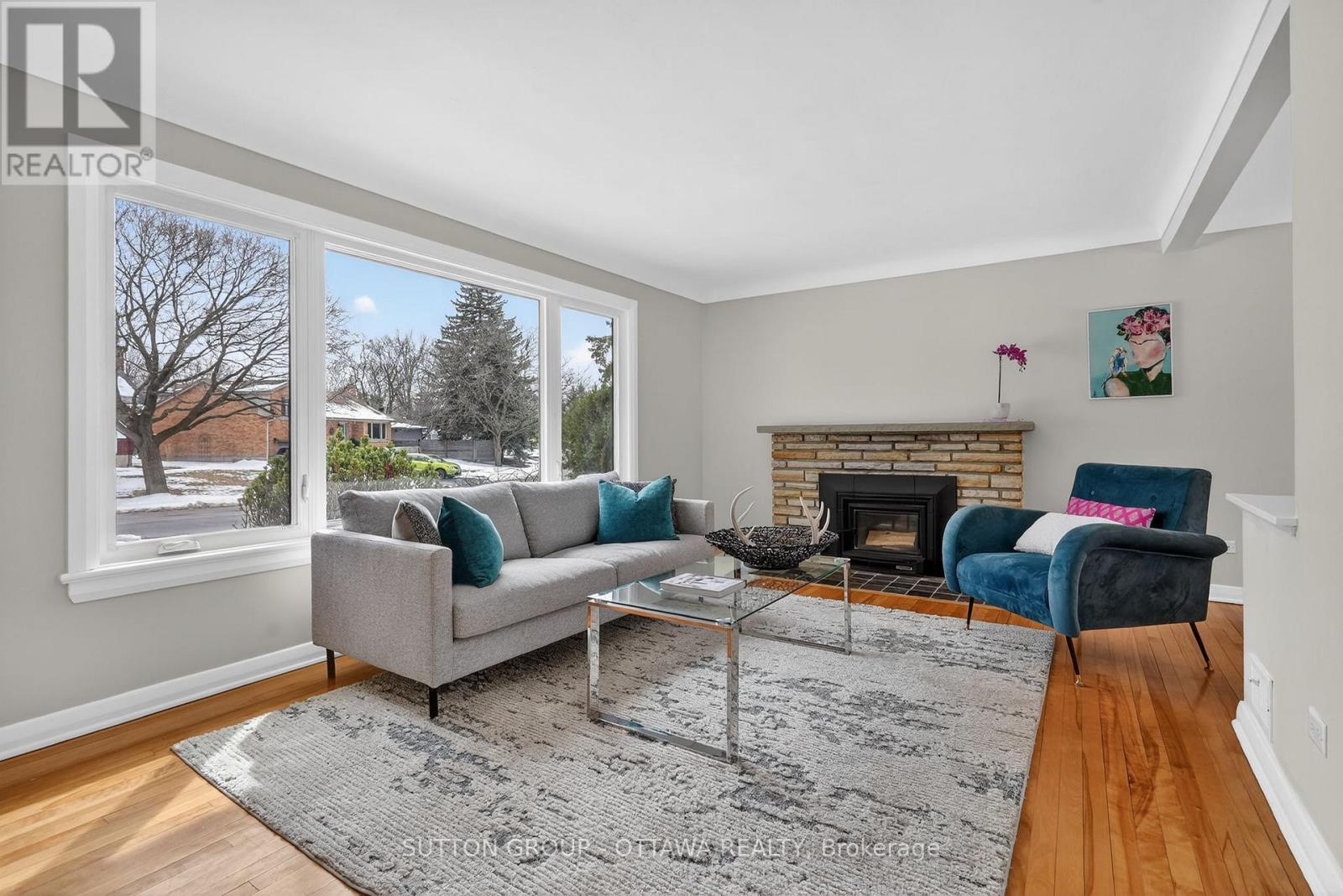 499 Neighbourhood Way, Ottawa, Ontario  K1G 0J3 - Photo 4 - X12920444