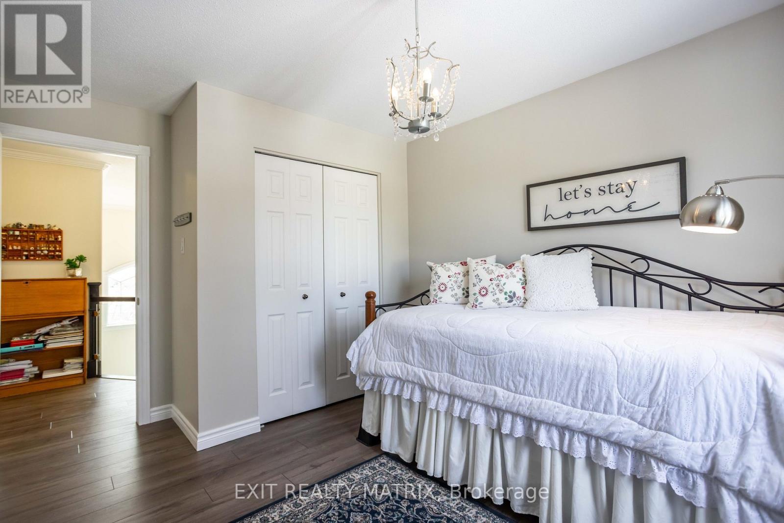 48 De La Rive Drive, Russell, Ontario  K0A 1W0 - Photo 31 - X12920460