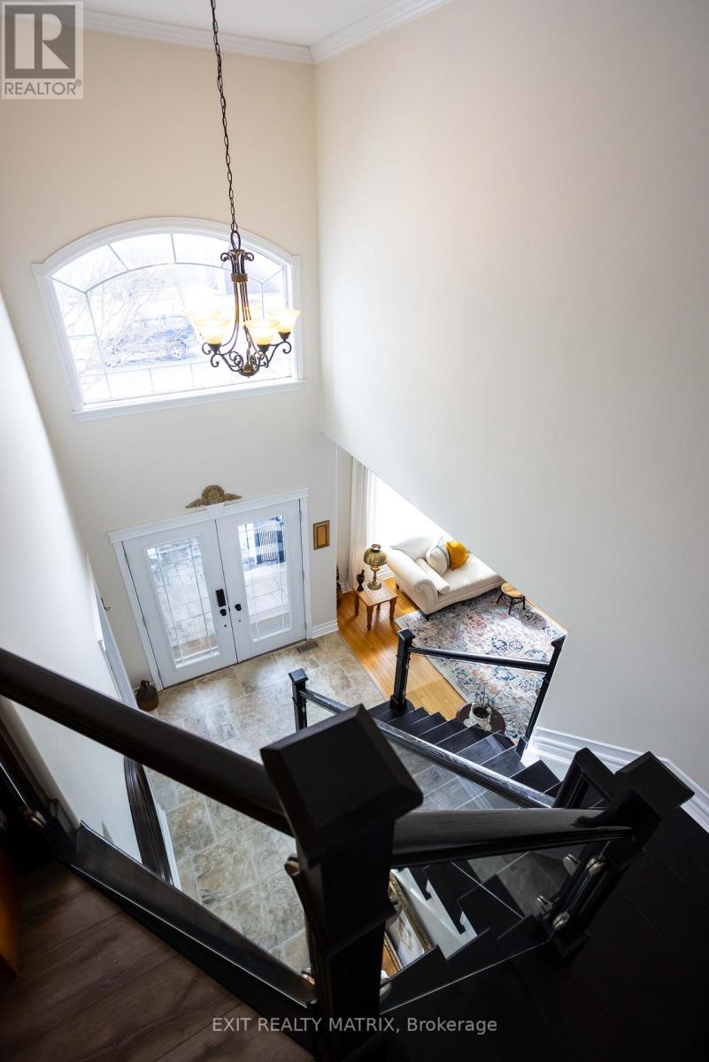 48 De La Rive Drive, Russell, Ontario  K0A 1W0 - Photo 33 - X12920460