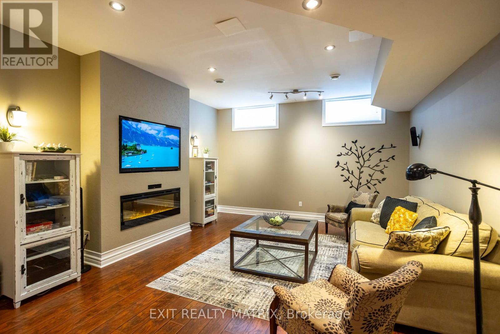 48 De La Rive Drive, Russell, Ontario  K0A 1W0 - Photo 37 - X12920460