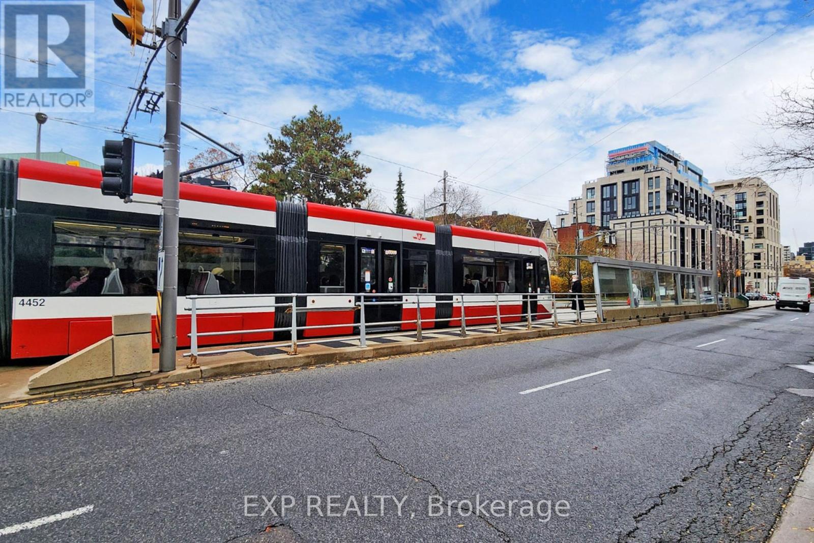 209 - 223 St Clair Avenue W, Toronto, Ontario  M4V 1R3 - Photo 23 - C12885224