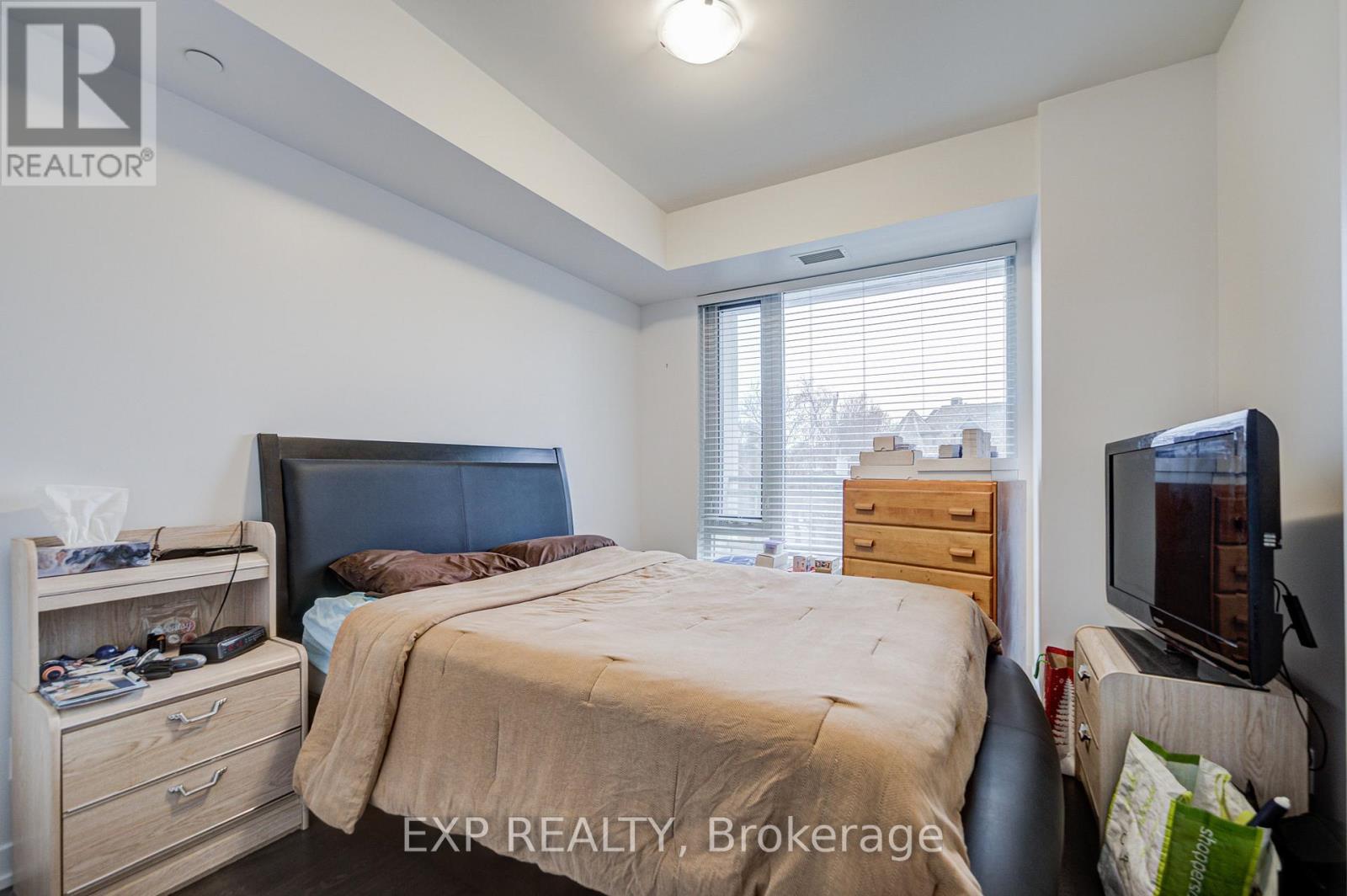 209 - 223 St Clair Avenue W, Toronto, Ontario  M4V 1R3 - Photo 8 - C12885224
