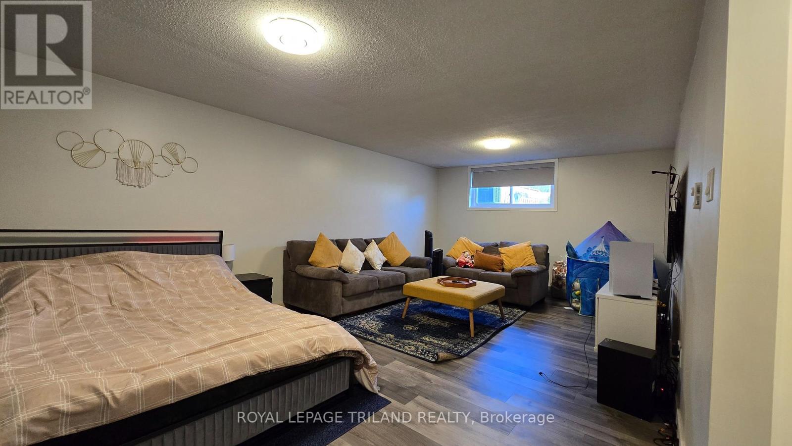 104 Speight Crescent, London East, Ontario  N5V 3W8 - Photo 15 - X12920516