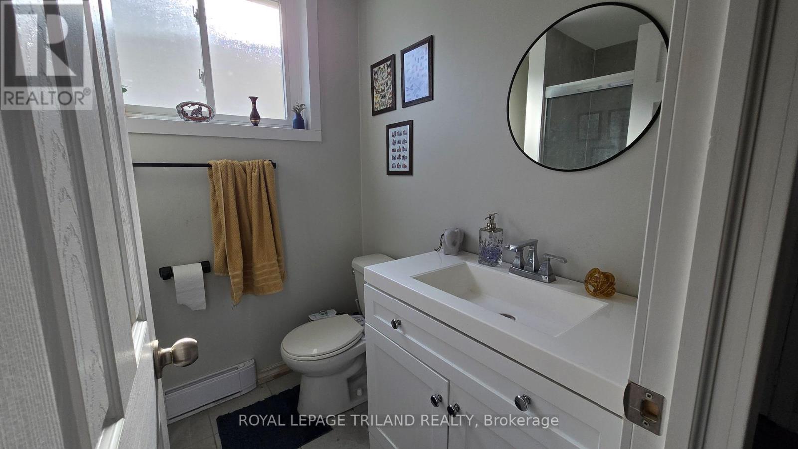 104 Speight Crescent, London East, Ontario  N5V 3W8 - Photo 19 - X12920516