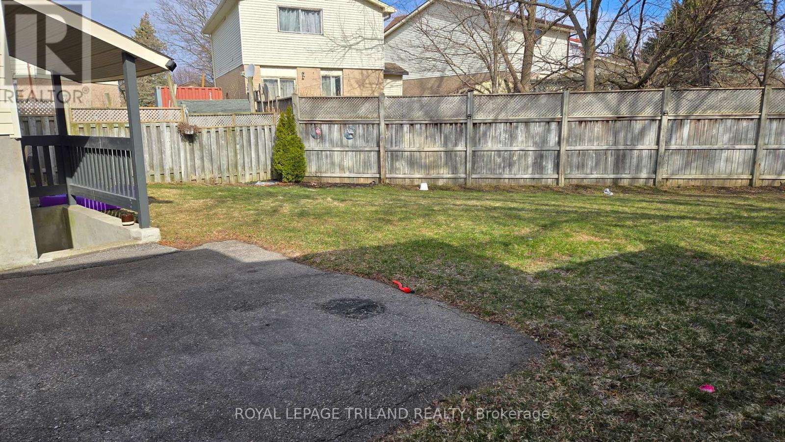 104 Speight Crescent, London East, Ontario  N5V 3W8 - Photo 26 - X12920516