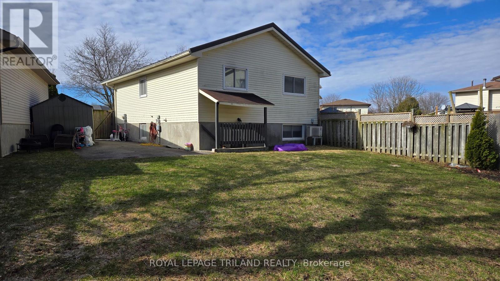 104 Speight Crescent, London East, Ontario  N5V 3W8 - Photo 27 - X12920516