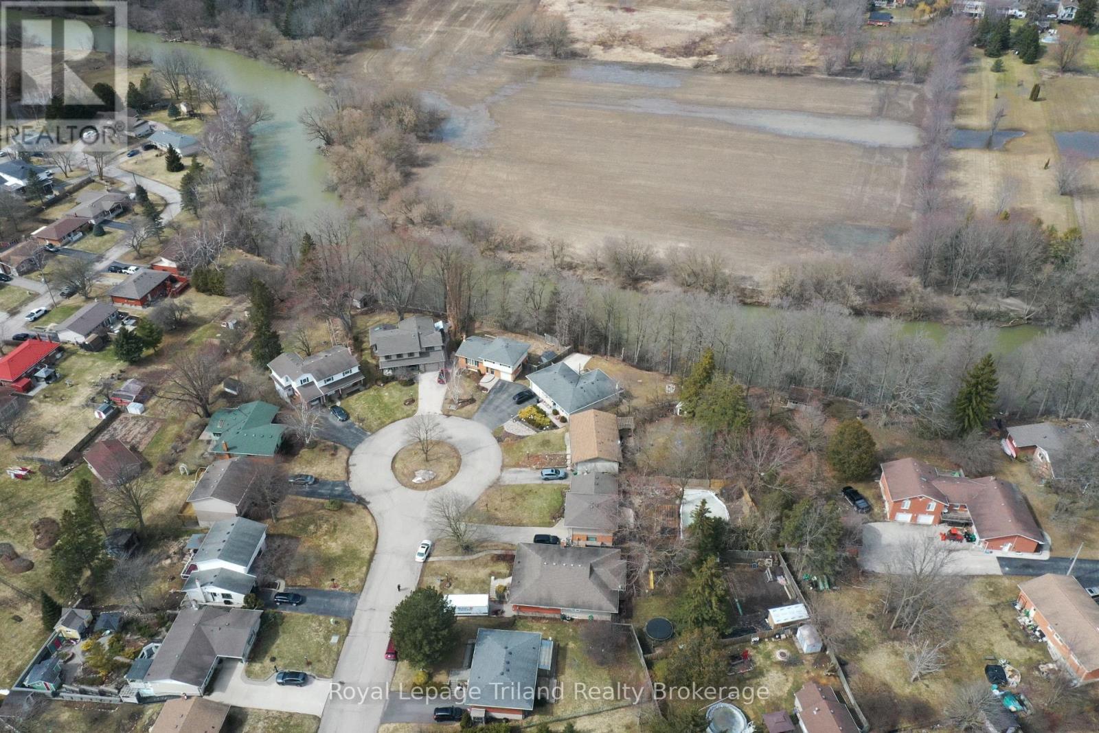 20 Centennial Crescent, Wilmot, Ontario  N3A 1K9 - Photo 2 - X12920476