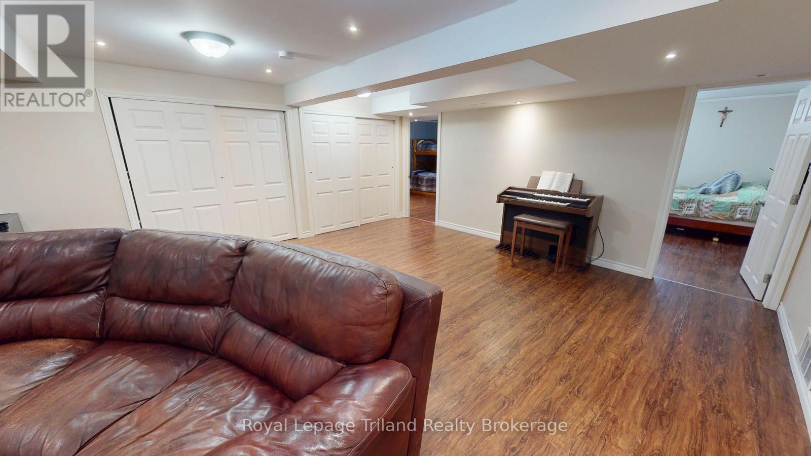 20 Centennial Crescent, Wilmot, Ontario  N3A 1K9 - Photo 22 - X12920476