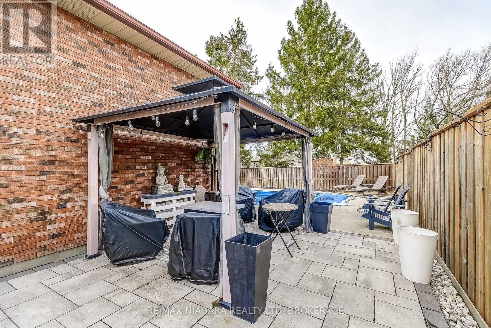 104 Whiteoak Crescent, Welland, Ontario  L3C 6E6 - Photo 49 - X12919646