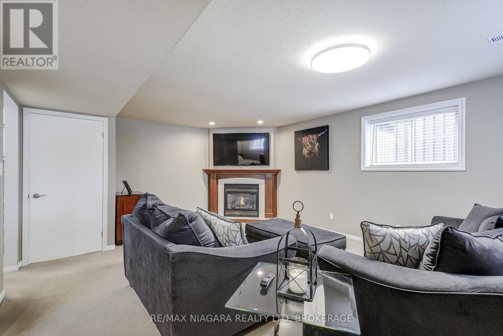 104 Whiteoak Crescent, Welland, Ontario  L3C 6E6 - Photo 38 - X12919646