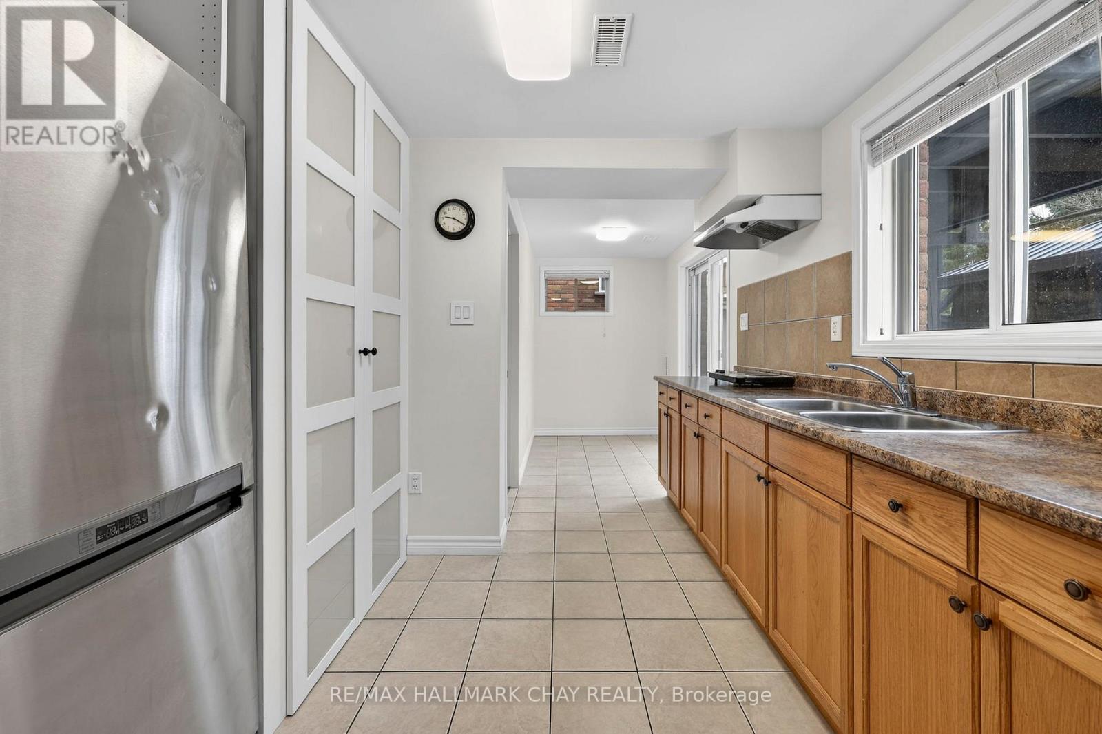 12 Dunnett Drive, Barrie (Ardagh), Ontario  L4N 0H9 - Photo 26 - S12920050