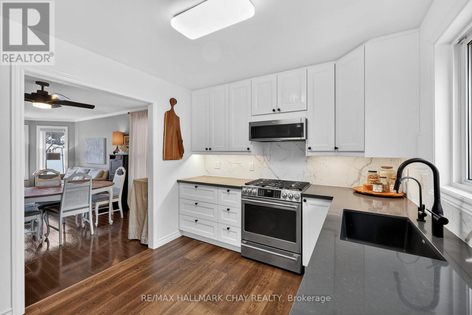 12 Dunnett Drive, Barrie (Ardagh), Ontario  L4N 0H9 - Photo 13 - S12920050