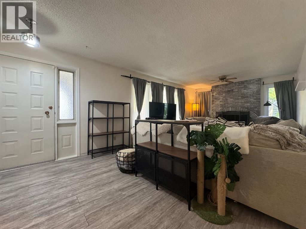 3807 62 Street, Camrose, Alberta  T4V 3B5 - Photo 9 - A2259086